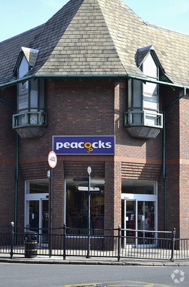 48-54 High St N, Dunstable to rent - Building Photo - Image 3 of 4