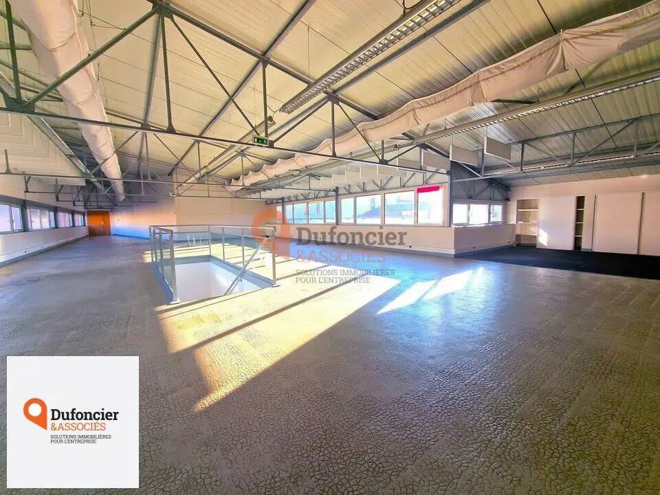 Vente Bureaux 387 m² - Photo 1