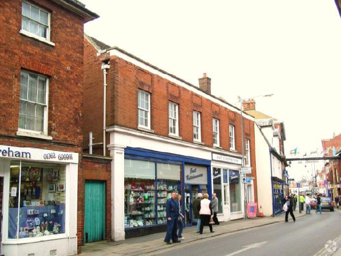 6-8 High St, Dereham for sale Primary Photo- Image 1 of 1