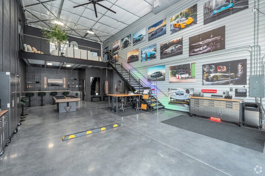 Pre-Leased Investment Units in Buford portfolio of 7 properties for sale on LoopNet.co.uk - Interior Photo - Image 3 of 12