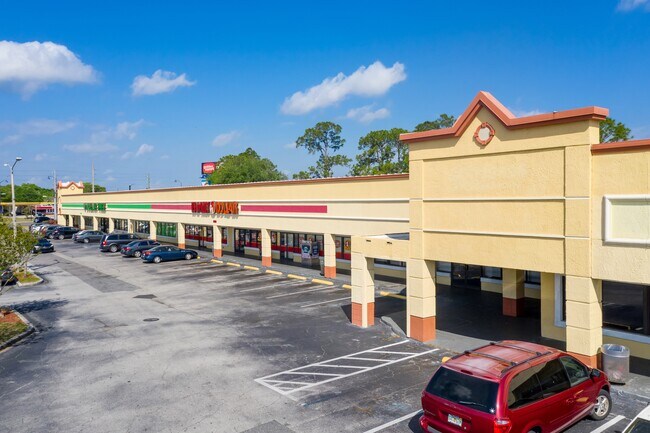 More details for 2501-2573 Old Vineland Rd, Kissimmee, FL - Retail to Rent