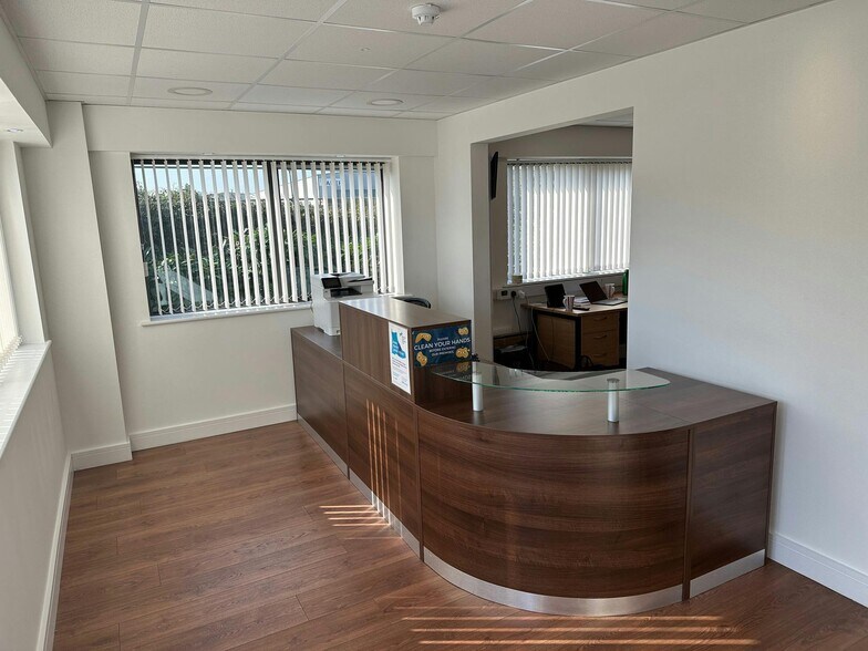 A1a-A1b Snape Ln, Doncaster to rent - Building Photo - Image 2 of 5