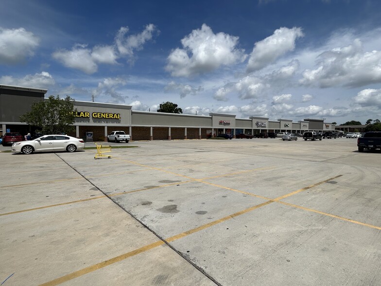 7335 Jefferson Hwy, Harahan, LA for rent - Building Photo - Image 1 of 8