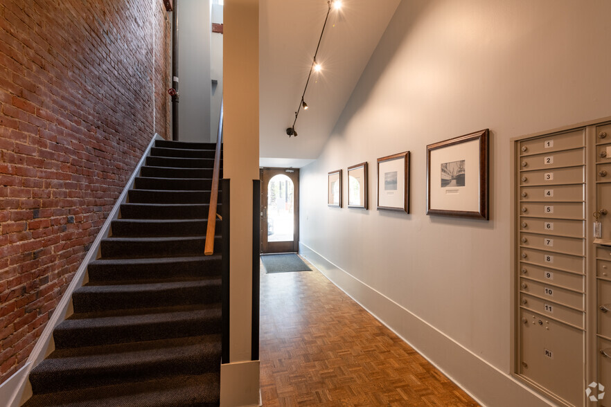 119 S Main St, Seattle, WA for rent - Lobby - Image 3 of 29