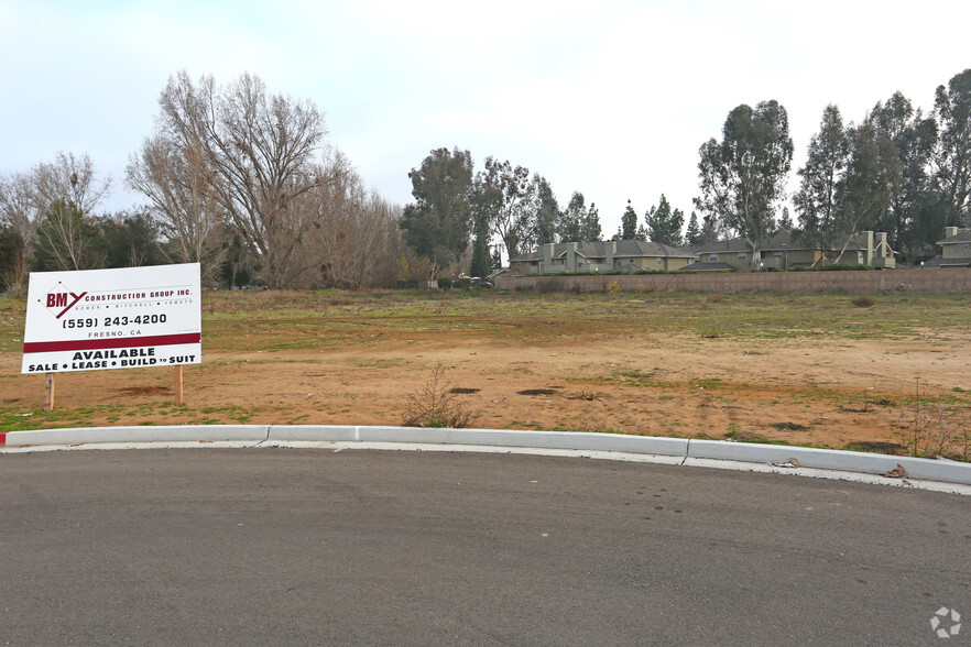 Pollasky Ave, Clovis, CA for sale - Primary Photo - Image 1 of 1