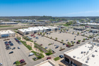 340 W Washington St, East Peoria, IL - aerial  map view