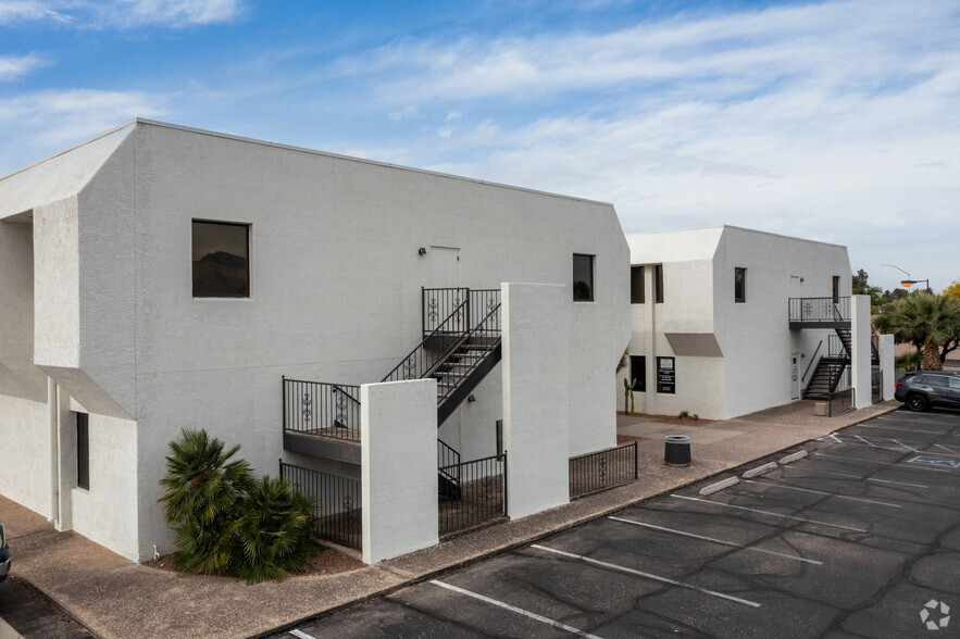 2500 N Pantano Rd, Tucson, AZ for rent - Primary Photo - Image 1 of 9