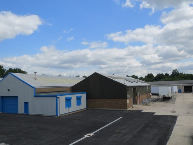 Skinner Ln, Pontefract to rent - Building Photo - Image 3 of 4