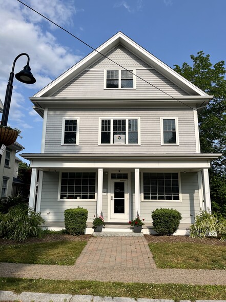 64 Wall St, Madison, CT for rent - Building Photo - Image 1 of 12