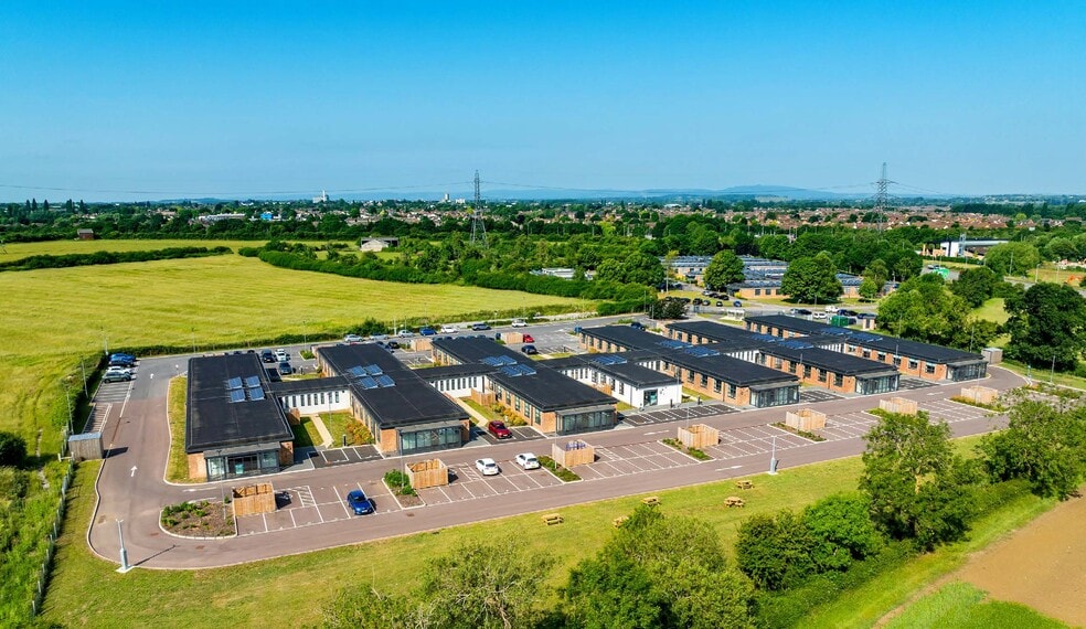 Elmbridge E, Gloucester to rent - Building Photo - Image 2 of 4