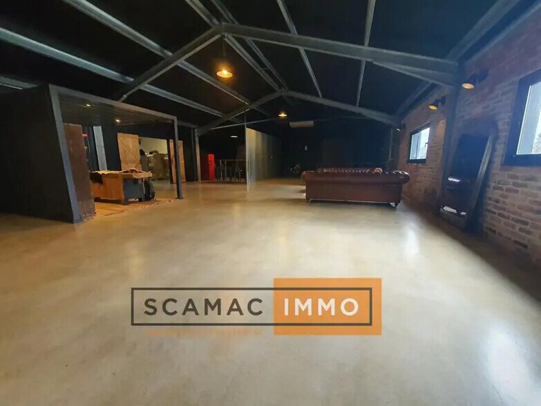 Light Industrial in Gémenos to rent - Interior Photo - Image 2 of 6