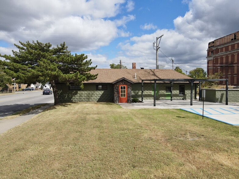 712 W 20th St, Joplin, MO for sale - Building Photo - Image 1 of 16