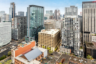 2050 Rue De Bleury, Montréal, QC - aerial  map view