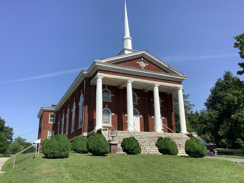 520 Rockford St, Mount Airy, NC for sale - Primary Photo - Image 1 of 1