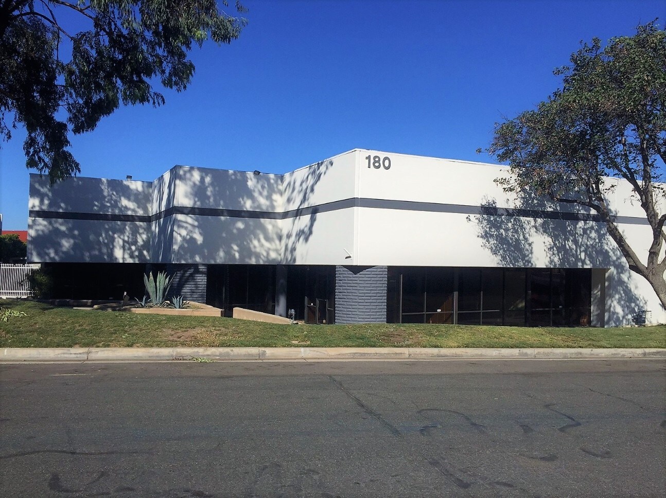 180 Vander St, Corona, CA for sale Primary Photo- Image 1 of 1