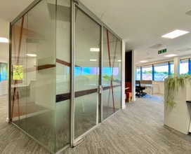 Houghton Hall Park, Dunstable to rent Interior Photo- Image 2 of 7