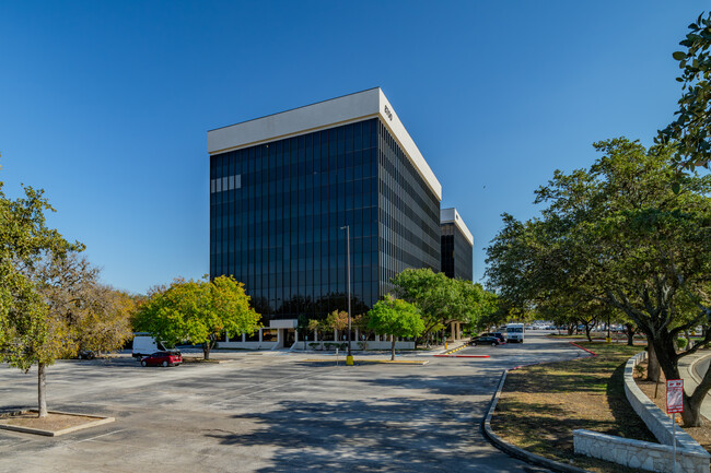 More details for 8700 Tesoro Dr, San Antonio, TX - Office for Rent