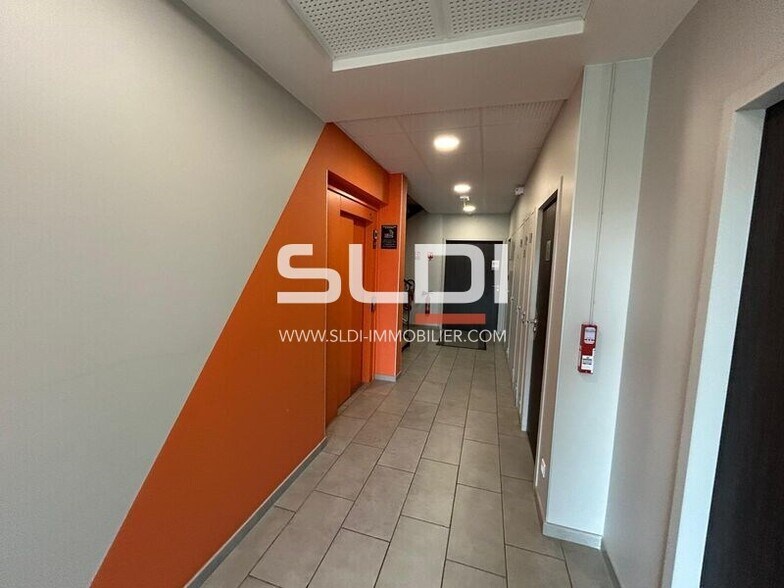Office in Dardilly to rent - Interior Photo - Image 3 of 6