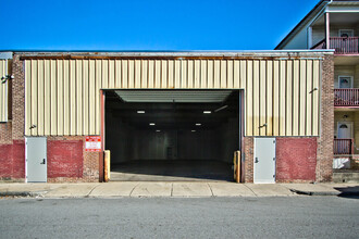 21 Ellsworth St, Worcester, MA for rent Building Photo- Image 1 of 1