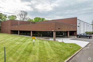 More details for 120 Clyde Rd, Somerset, NJ - Industrial for Rent