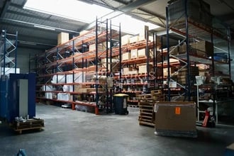 Light Industrial in Arnas to rent Interior Photo- Image 1 of 4