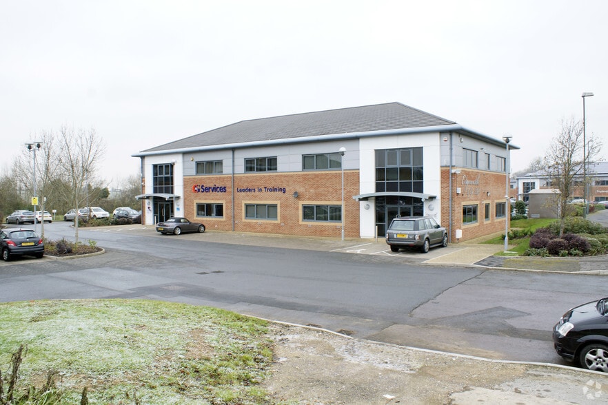 Waterfront, Stonehouse to rent - Primary Photo - Image 1 of 3