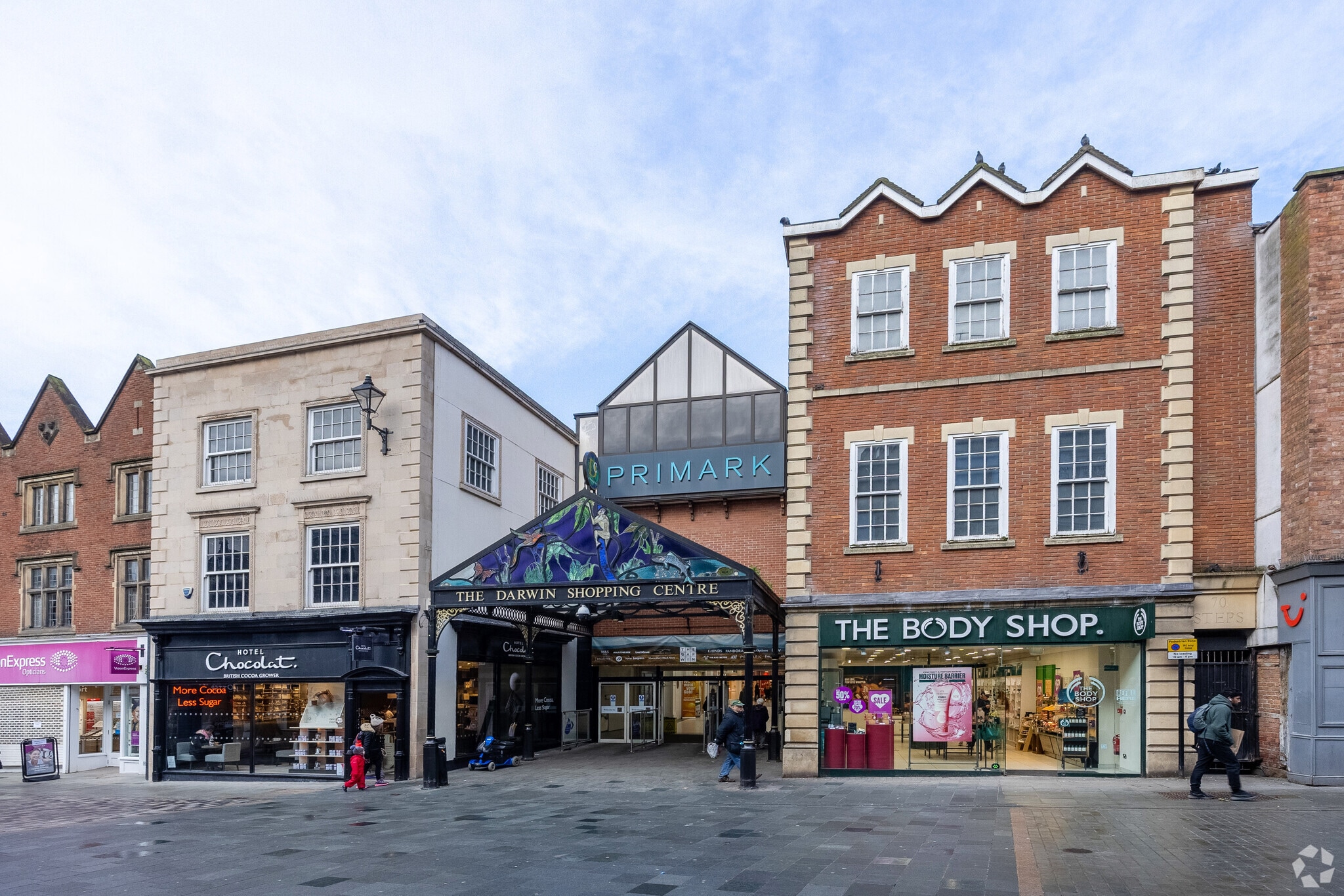 Raven Mdws, Shrewsbury to rent Primary Photo- Image 1 of 5