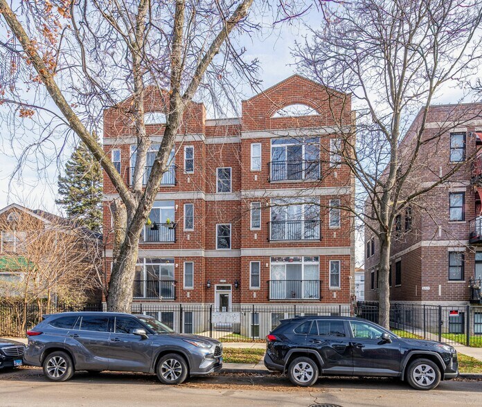 6229 N Richmond St, Chicago, IL for sale - Primary Photo - Image 1 of 24