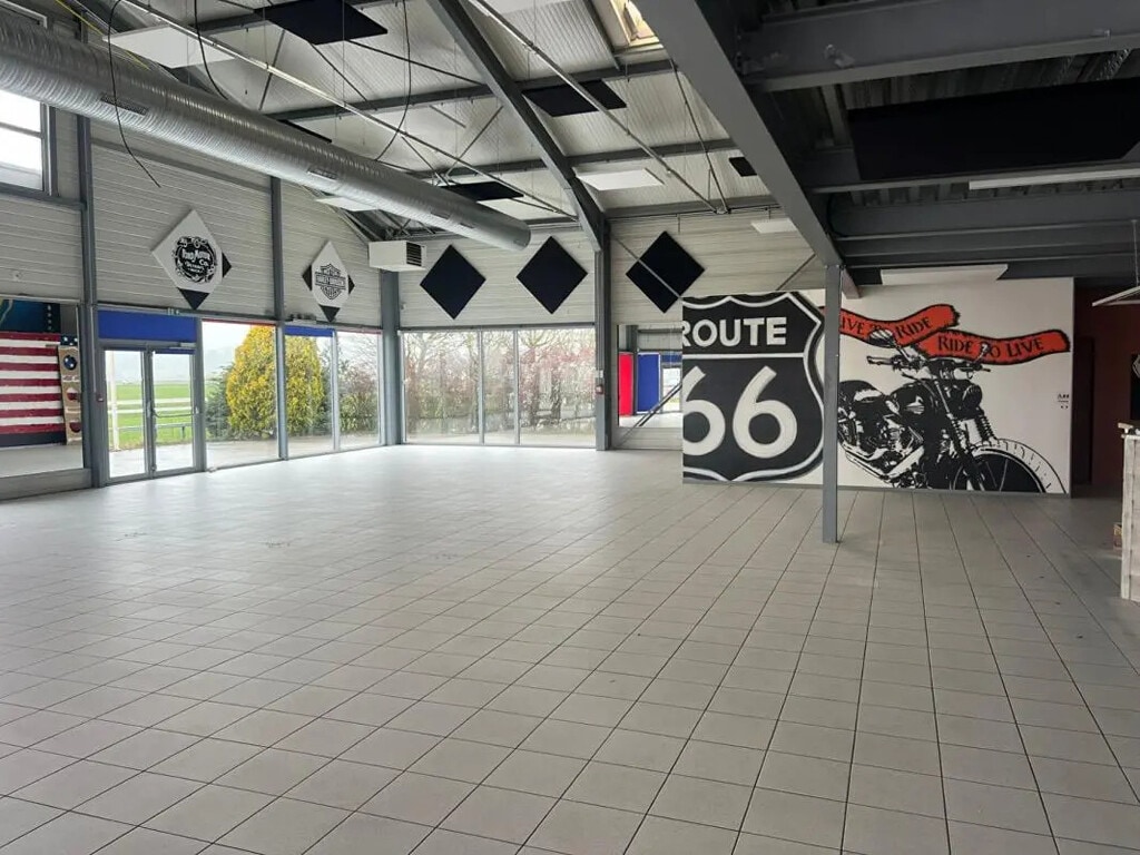 Vente Commerce 1 000 m² - Photo 1