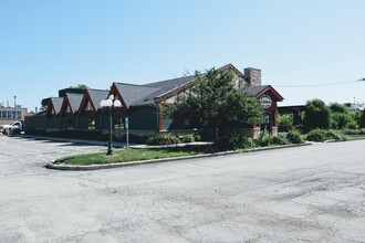 800 E Higgins Rd, Elk Grove Village, IL for sale Building Photo- Image 1 of 1