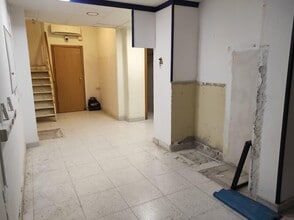 Retail in Esplugues de Llobregat, Barcelona to rent Interior Photo- Image 2 of 11