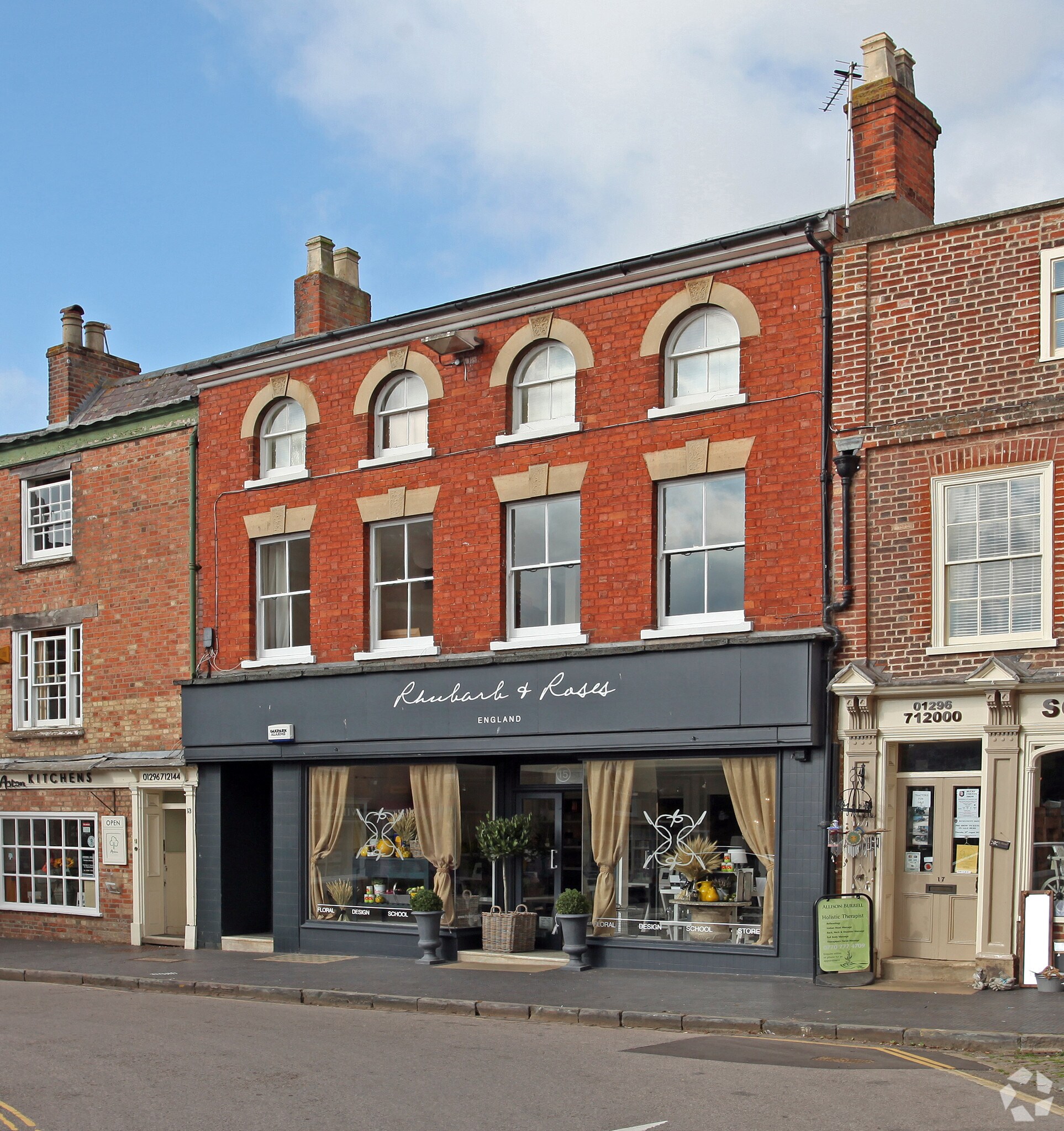 15 Market Sq, Winslow for sale Primary Photo- Image 1 of 1