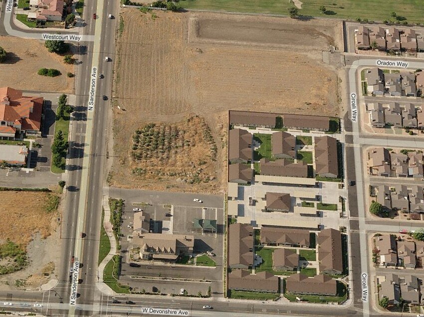 NEC Sanderson Ave, Hemet, CA for sale Primary Photo- Image 1 of 1