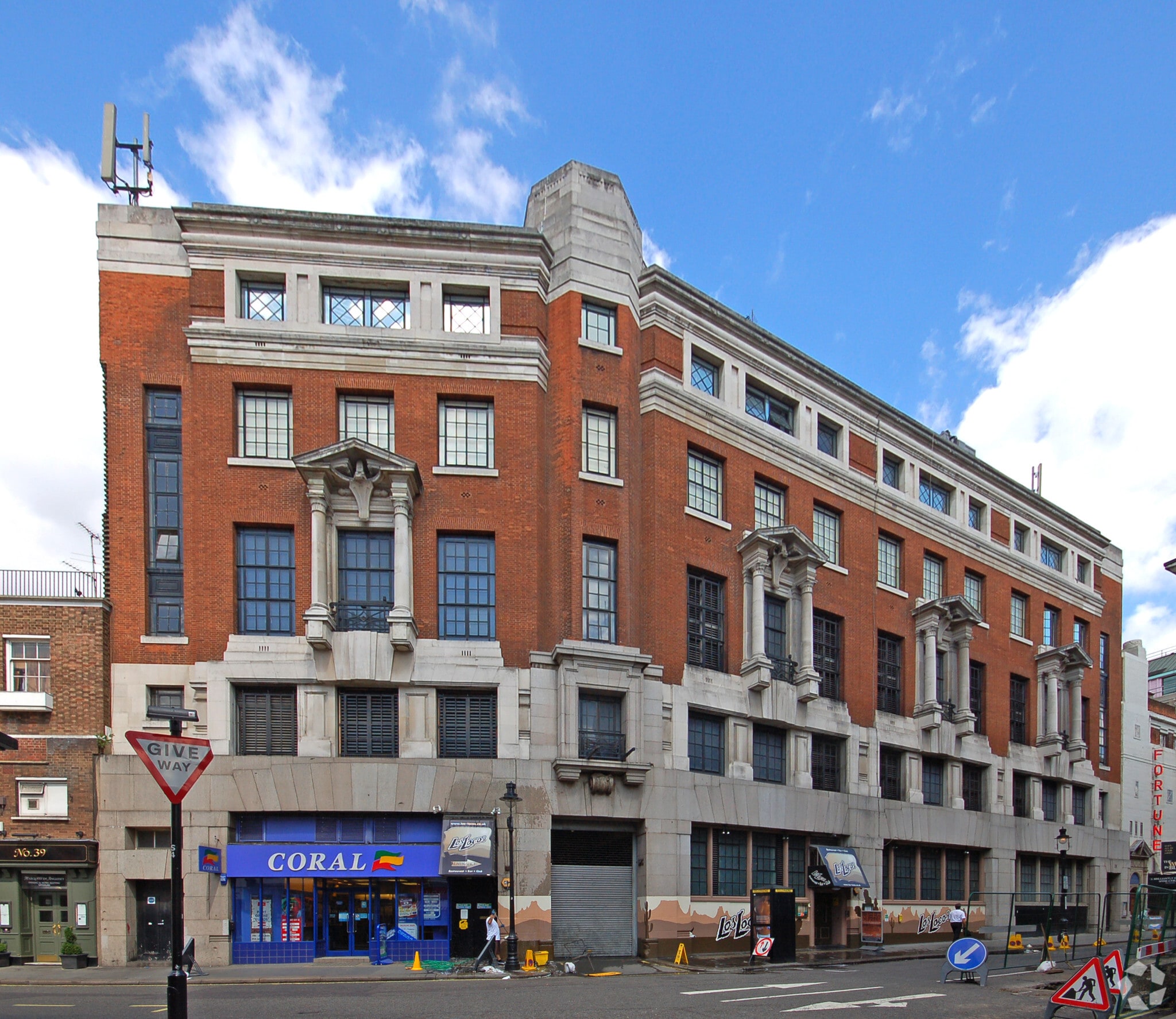 24-26 Russell St, London to rent Primary Photo- Image 1 of 4