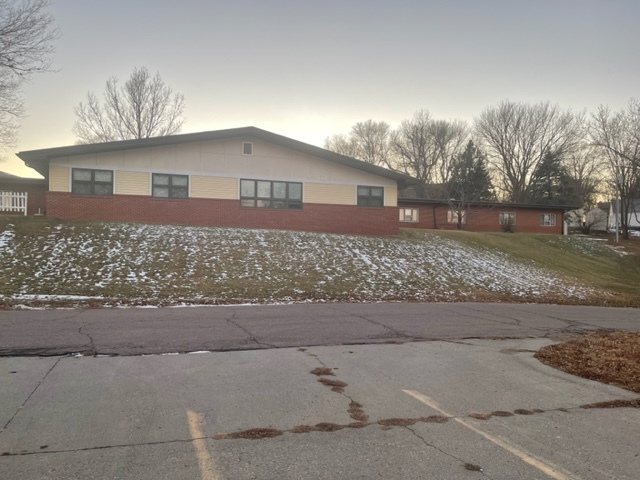 600 Morningside St, Ida Grove, IA for sale - Primary Photo - Image 1 of 32