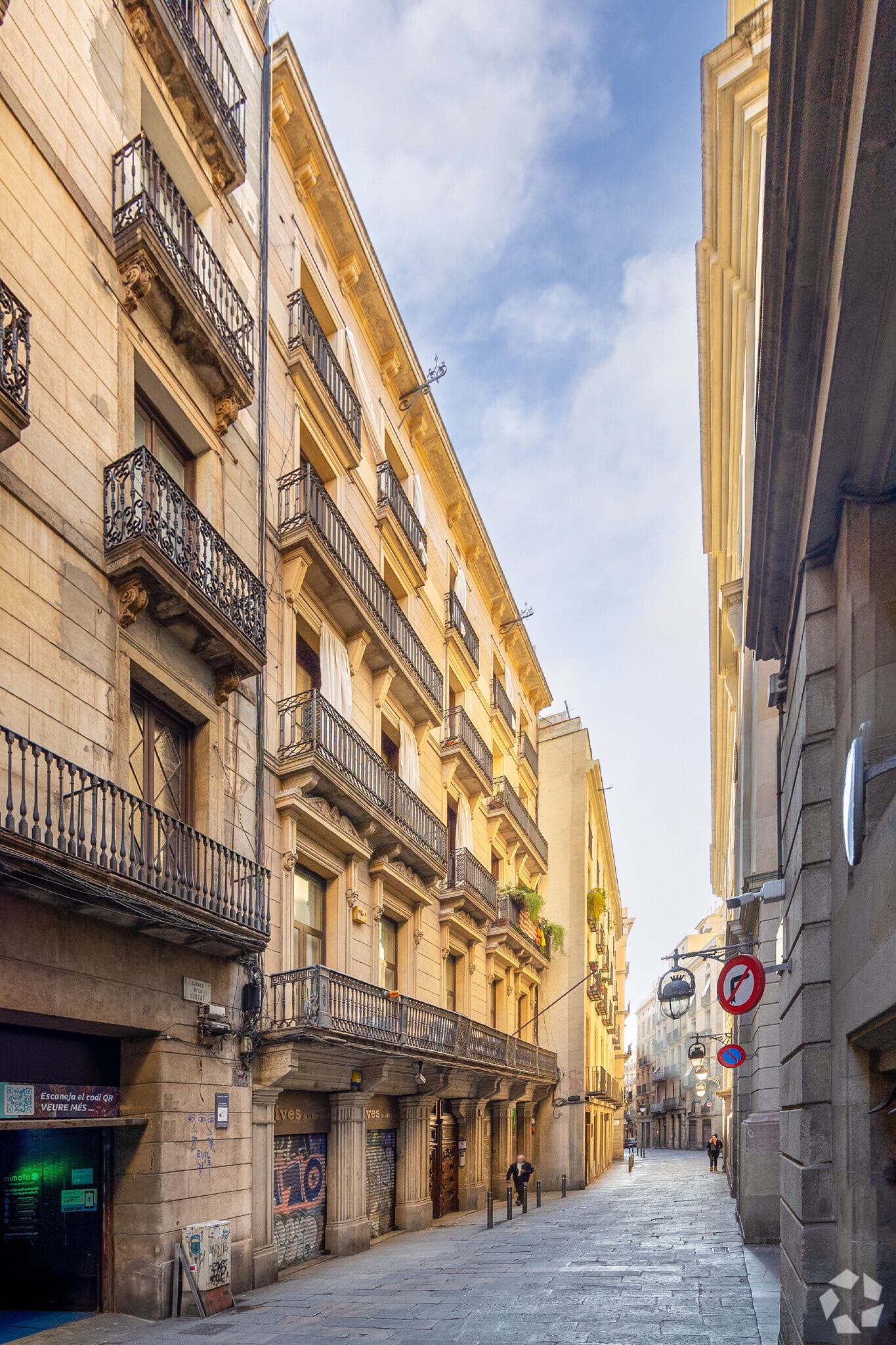 Office in Barcelona, Barcelona to rent Primary Photo- Image 1 of 4