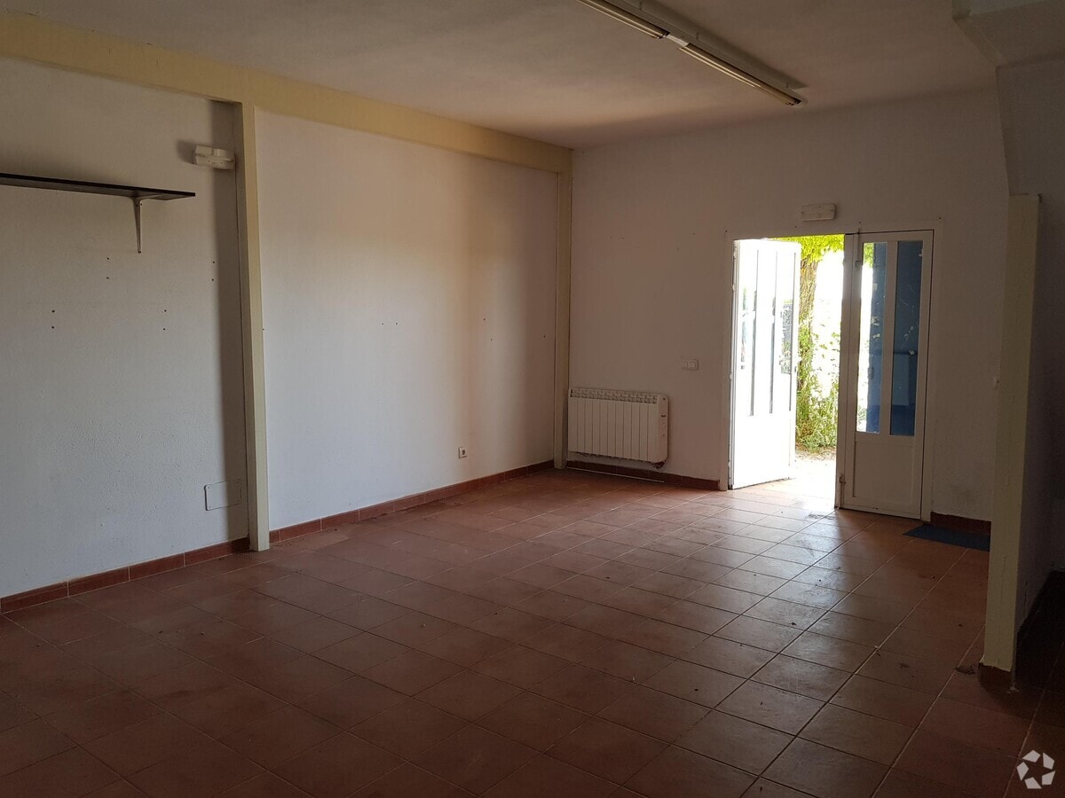 Trijueque, GUA 19192 - - - Interior Photo - Image 1 of 4