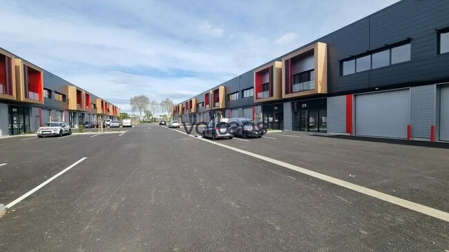 Location Local d'activités 756 m²