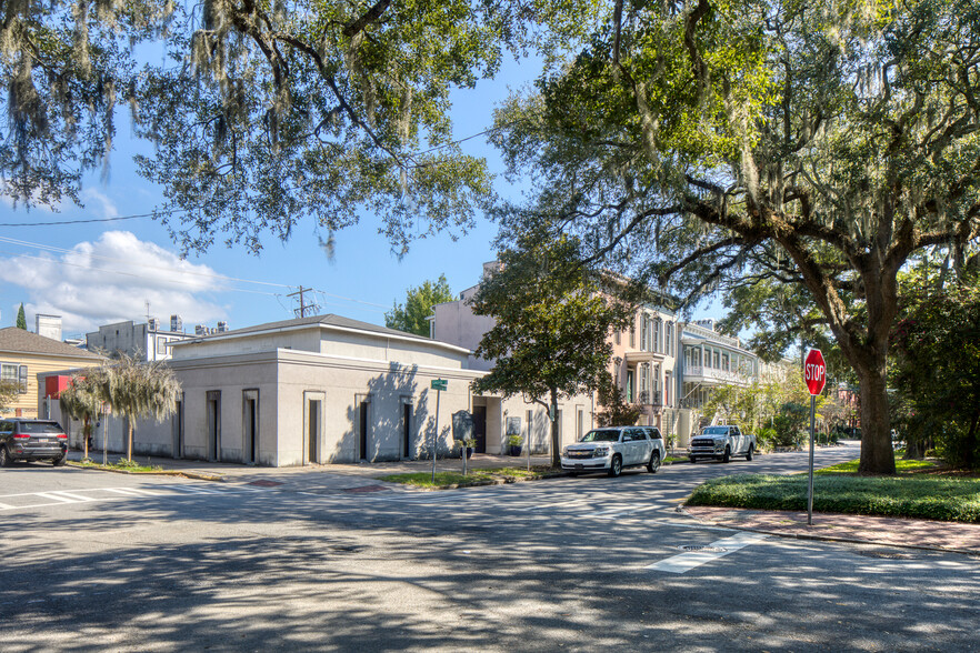 302 E Oglethorpe Ave, Savannah, GA for sale - Building Photo - Image 1 of 1