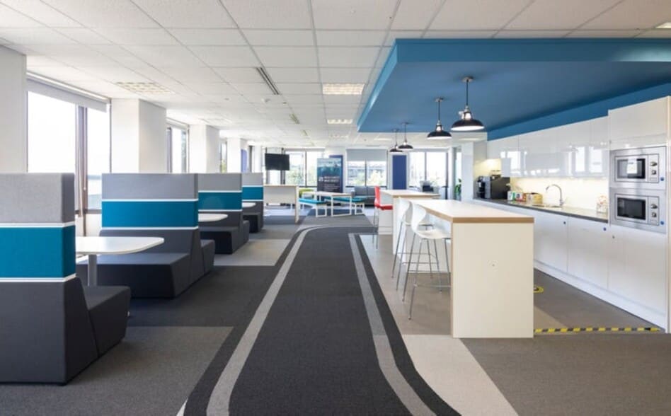 West Gate, London to rent - Interior Photo - Image 3 of 13