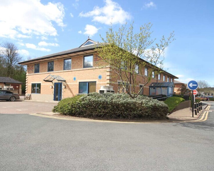 6 & 7 Mayfair Way, Bradford for sale - Primary Photo - Image 1 of 1