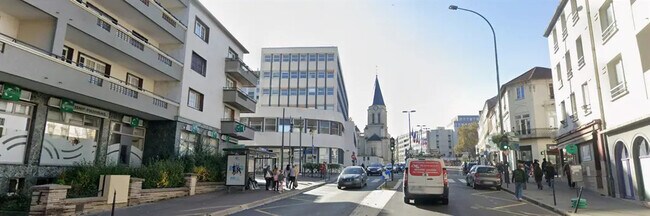 Location Commerce 132 m²
