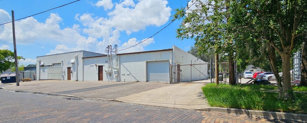 1028 W Washington St, Orlando, FL to rent - Building Photo - Image 2 of 11