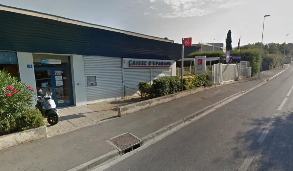 Location Bureaux 180 m² - Photo 1