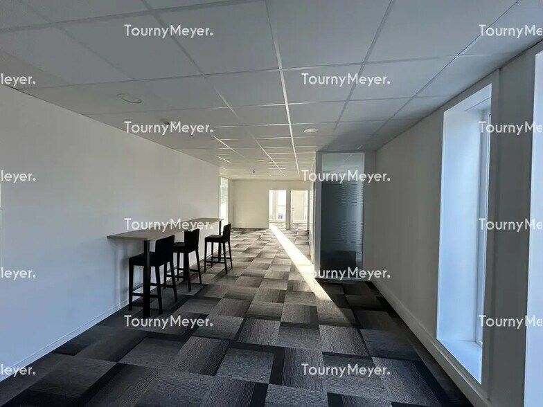 Office in Treillières to rent - Interior Photo - Image 2 of 9