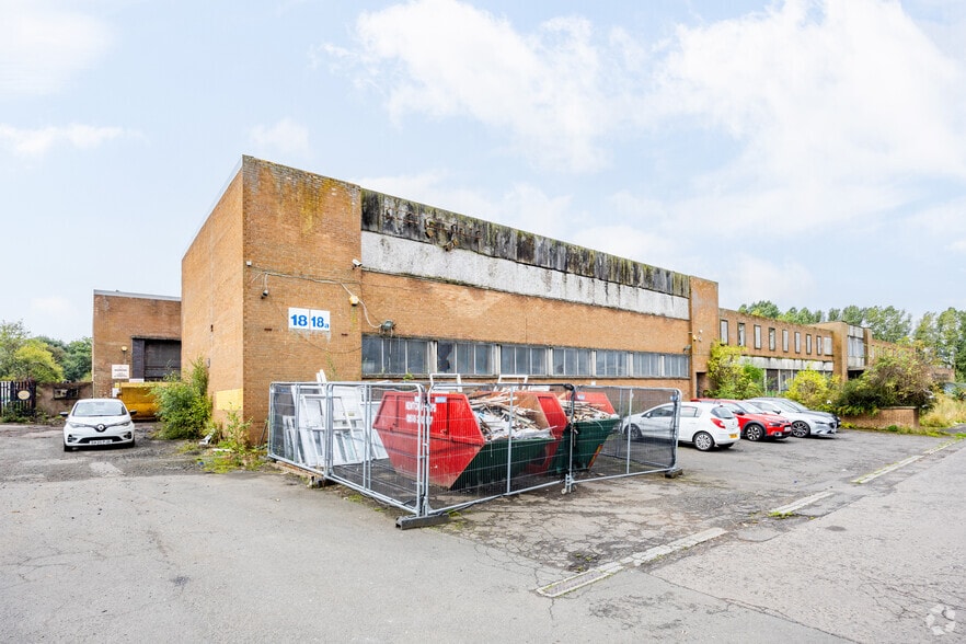 18 South Ave, Blantyre to rent - Primary Photo - Image 1 of 2