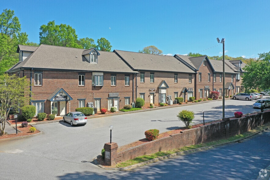 2200 Silas Creek Pky, WinstonSalem 27103