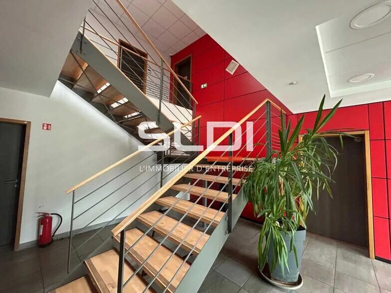 Office in Limas for sale - Interior Photo - Image 1 of 8