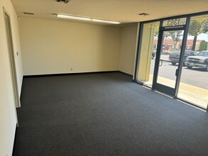 1363 E Edinger Ave, Santa Ana, CA for rent Building Photo- Image 2 of 4