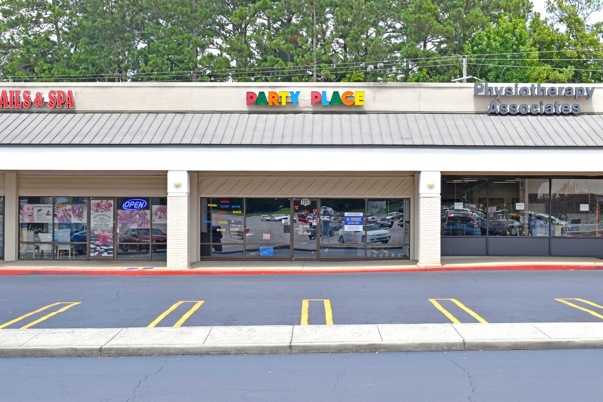 1004 Bankhead Hwy, Carrollton, GA to rent Interior Photo- Image 1 of 1